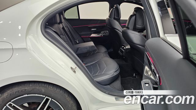 Mercedes-Benz E-Class 2024 — photo 17