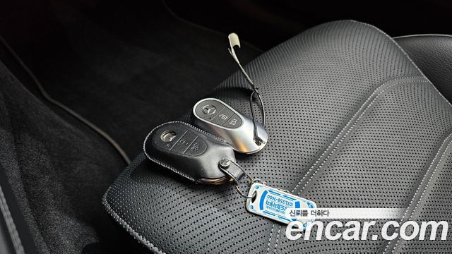Mercedes-Benz E-Class 2024 — photo 22