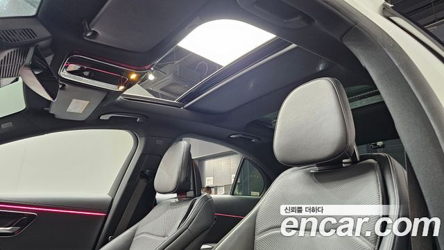 Mercedes-Benz E-Class 2024 — photo 23