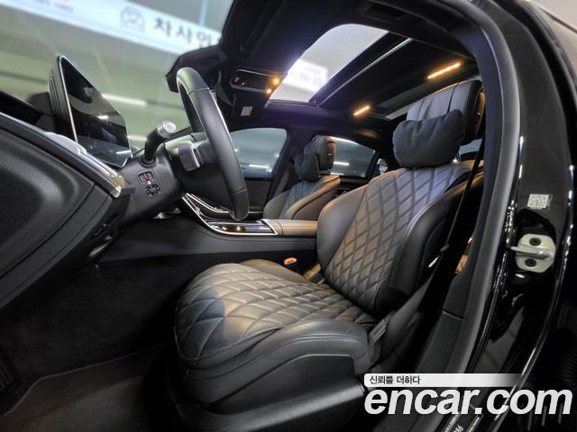 Mercedes-Benz S-Class 2026 — photo 6