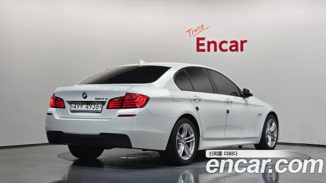 BMW 5-Series 2016 — photo 2