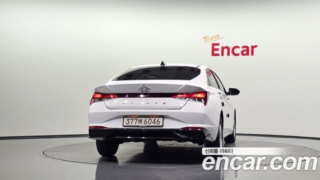 Hyundai AVANTE 2021 — photo 4