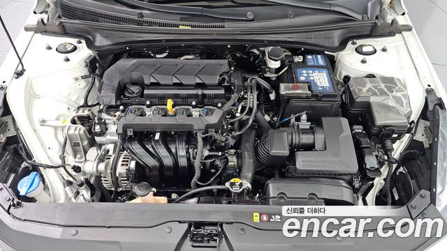 Hyundai AVANTE 2021 — photo 6