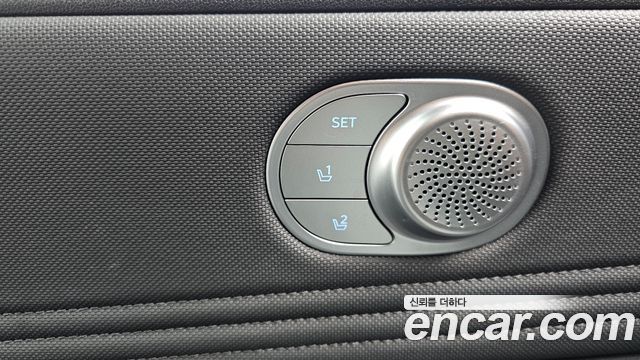 Hyundai AVANTE 2021 — photo 19