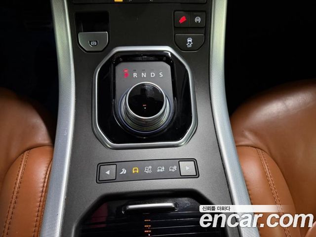 Land Rover Range Rover Evoque 2015 — photo 12