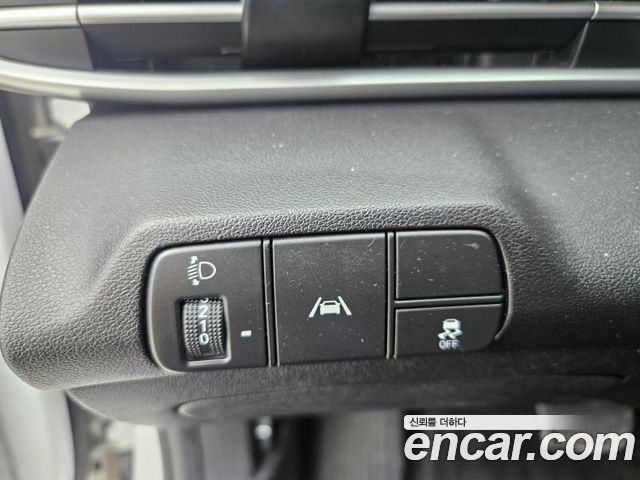Hyundai AVANTE 2022 — photo 8