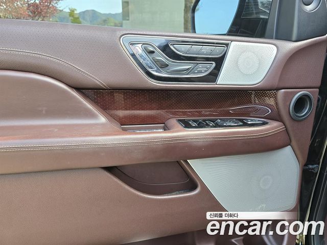 Lincoln Navigator 2019 — photo 6