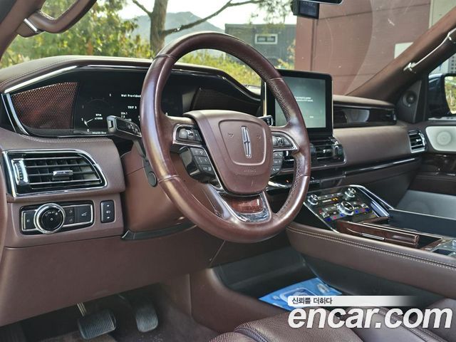 Lincoln Navigator 2019 — photo 8