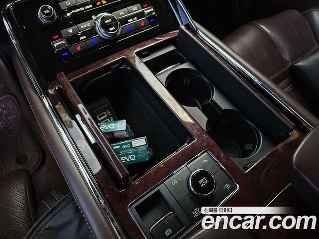 Lincoln Navigator 2019 — photo 11