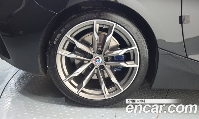 BMW Z4 2022 — photo 5