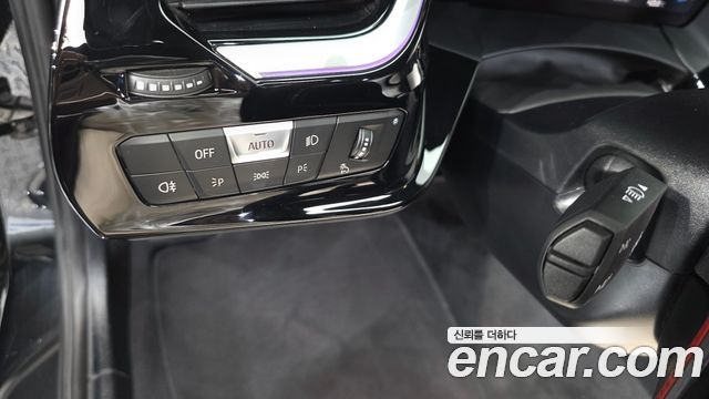 BMW Z4 2022 — photo 26