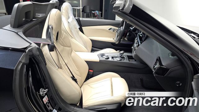 BMW Z4 2022 — photo 16