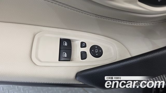 BMW Z4 2022 — photo 28
