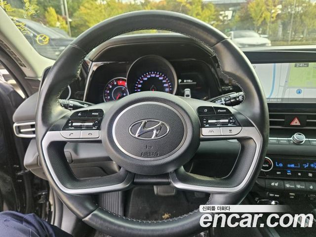 Hyundai AVANTE 2023 — photo 12