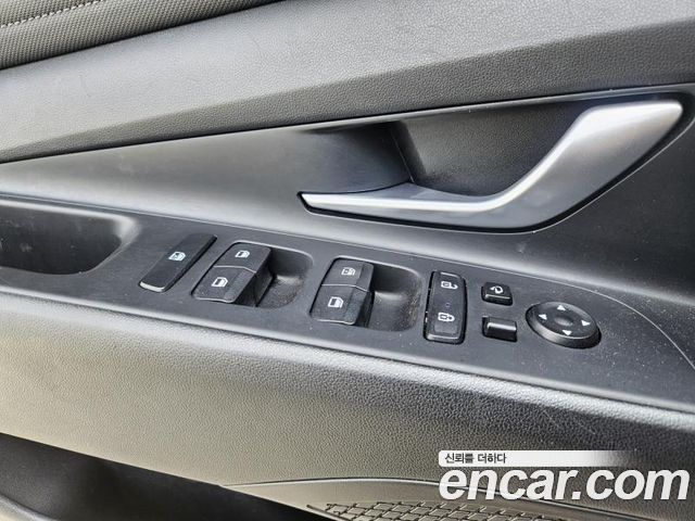Hyundai AVANTE 2023 — photo 15