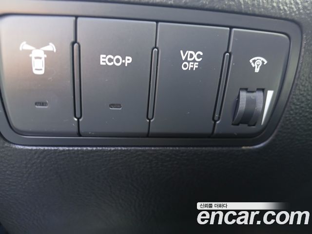 Hyundai Genesis 2012 — photo 16
