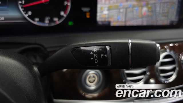 Mercedes-Benz S-Class 2018 — photo 12