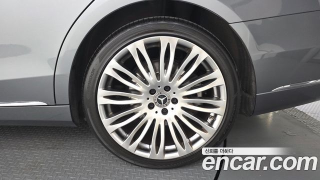 Mercedes-Benz S-Class 2018 — photo 7