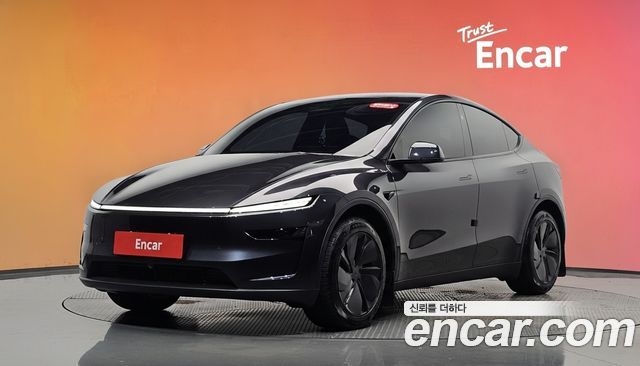 Tesla Model Y 2026 — photo 1