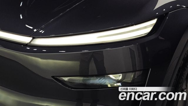 Tesla Model Y 2026 — photo 8
