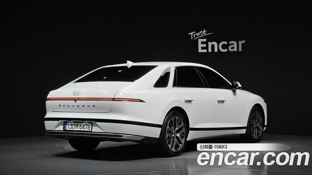 Hyundai Grandeur 2023 — photo 2