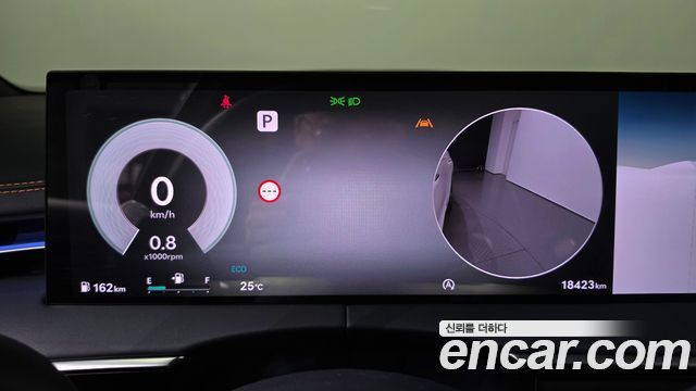 Genesis GV70 2025 — photo 11