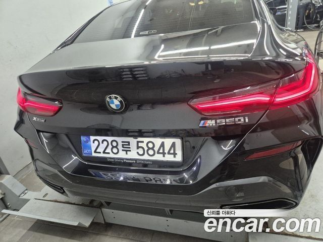 BMW 8-Series 2025 — photo 2