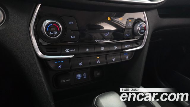 Hyundai Santafe 2019 — photo 16