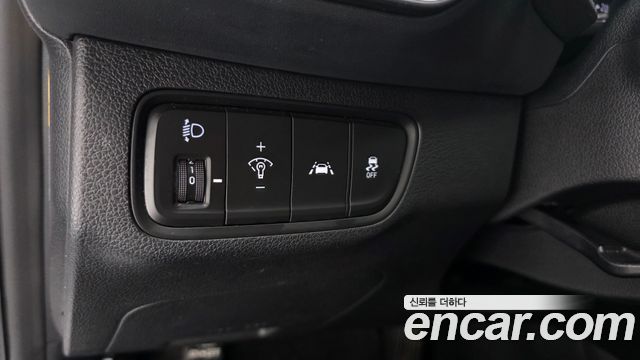 Hyundai Santafe 2019 — photo 17