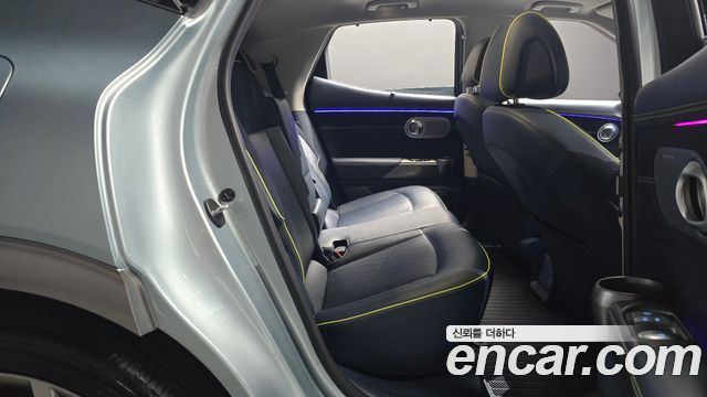 Genesis GV60 2022 — photo 17