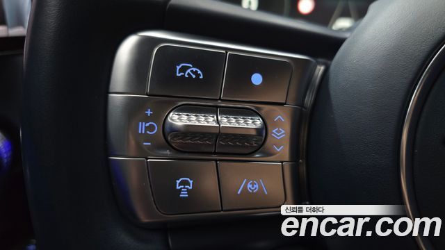Genesis GV60 2022 — photo 24