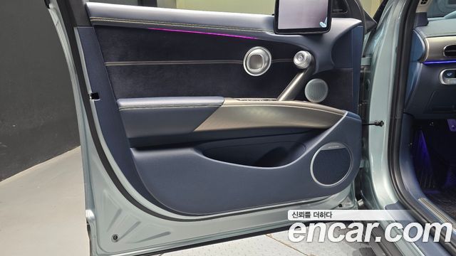 Genesis GV60 2022 — photo 14