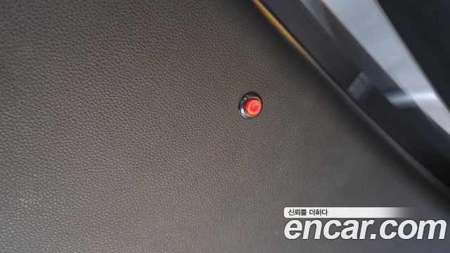 Genesis GV60 2022 — photo 31