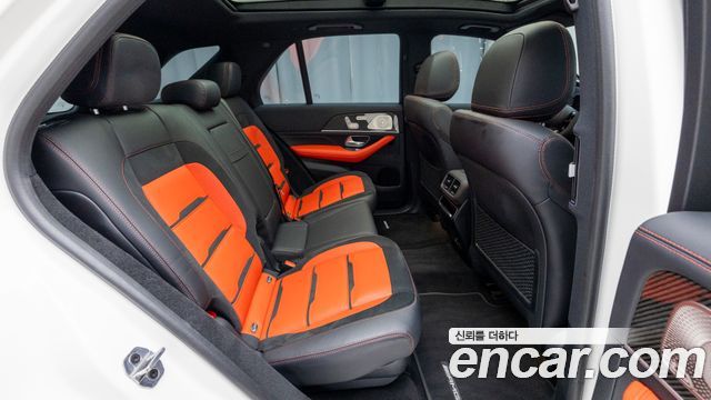 Mercedes-Benz GLE-Class 2024 — photo 10