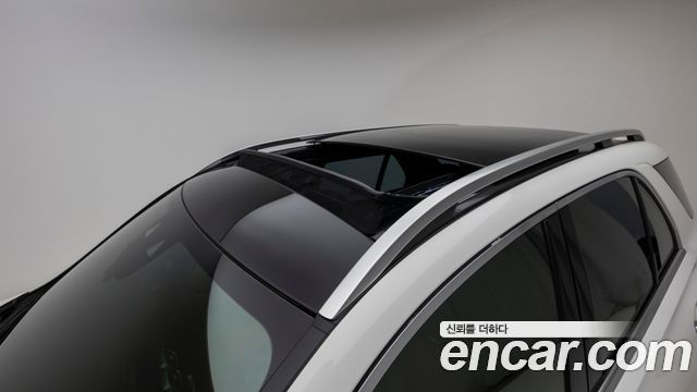Mercedes-Benz GLE-Class 2024 — photo 12