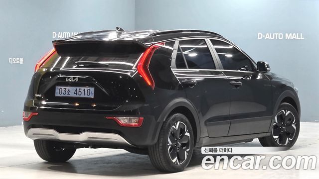 Kia Niro 2023 — photo 3