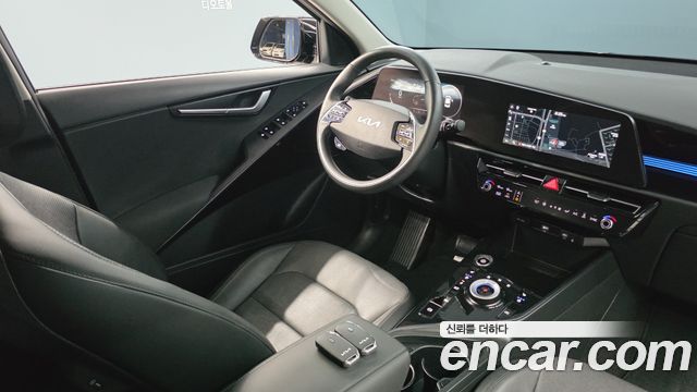 Kia Niro 2023 — photo 11