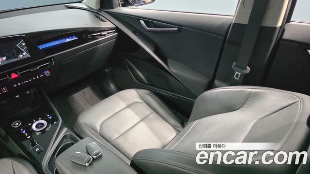 Kia Niro 2023 — photo 12