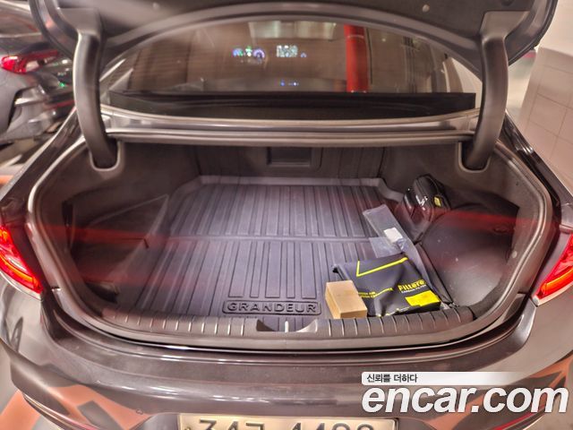 Hyundai Grandeur 2019 — photo 17