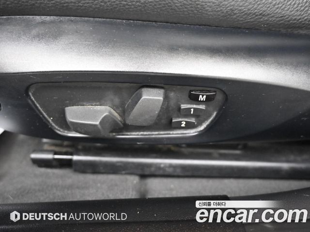 BMW 3-Series 2011 — photo 15