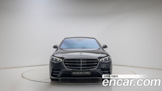 Mercedes-Benz S-Class 2023 — photo 3