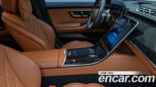 Mercedes-Benz S-Class 2023 — photo 9