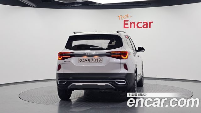 Kia Seltos 2023 — photo 4
