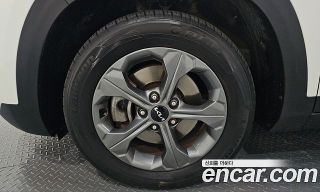 Kia Seltos 2023 — photo 5