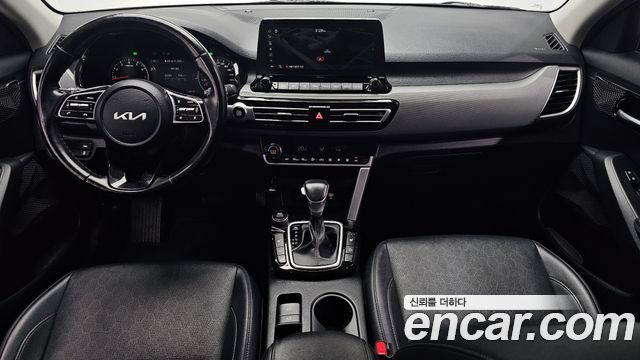 Kia Seltos 2023 — photo 10