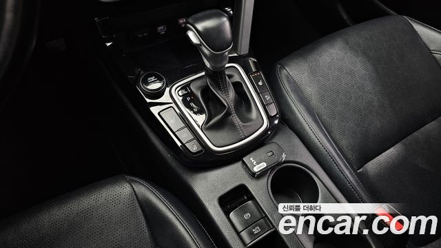 Kia Seltos 2023 — photo 12
