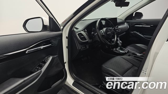 Kia Seltos 2023 — photo 17