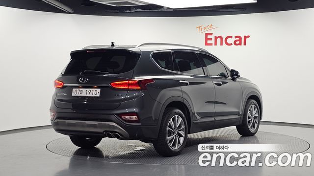 Hyundai Santafe 2019 — photo 2