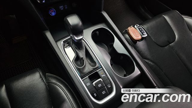 Hyundai Santafe 2019 — photo 12