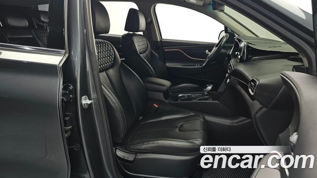 Hyundai Santafe 2019 — photo 13